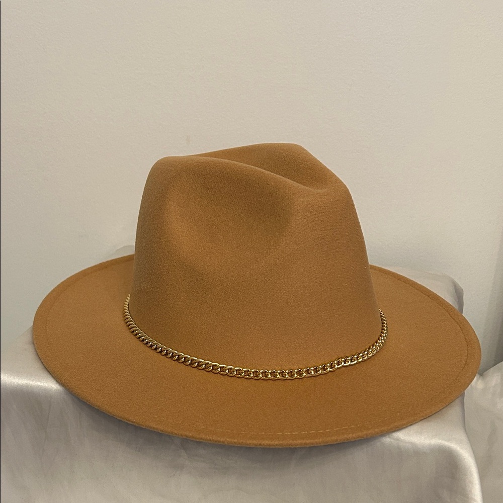 Summer & Rose Tan Fedora with Gold Chain